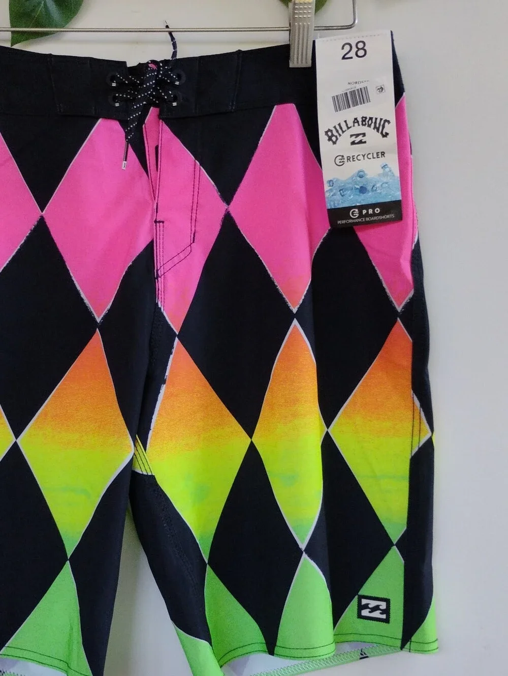 Billabong Sundays Pro Boardshorts Neon Diamonds WAIST 28